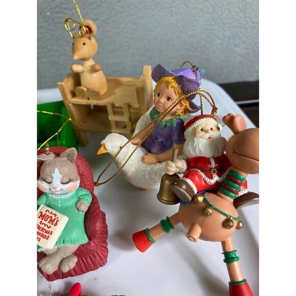 Vintage Christmas Ornaments Set Festive Holiday Tree Retro Home Decor - Picture 12 of 12